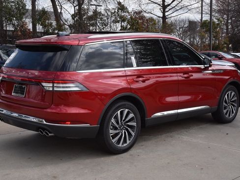 New 2026 Lincoln Aviator 2WD image 6