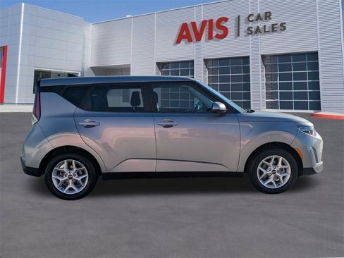 Used 2023 Kia Soul LX w/ Option Group 015 image 5