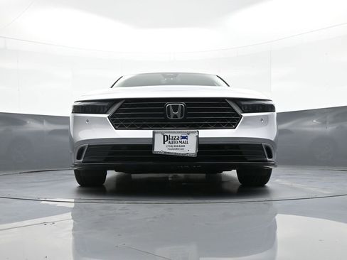 Certified 2025 Honda Accord EX-L image 25