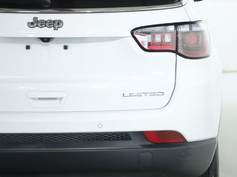 Used 2025 Jeep Compass Limited AWD/4WD image 43