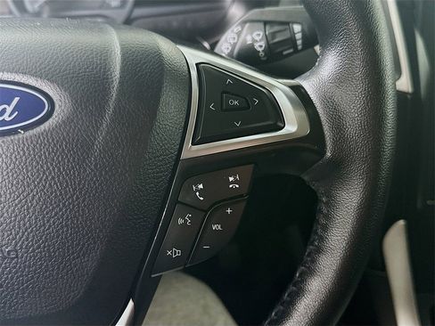 Used 2024 Ford Edge SEL image 24