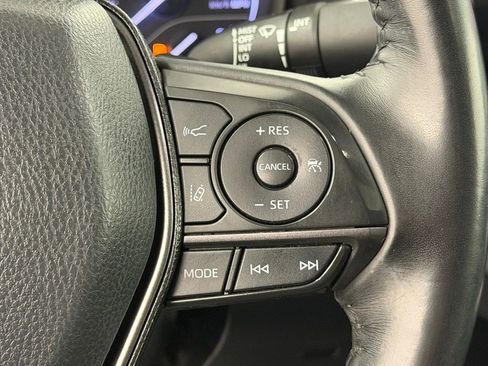 Certified 2021 Toyota Camry SE w/ Convenience Package image 26