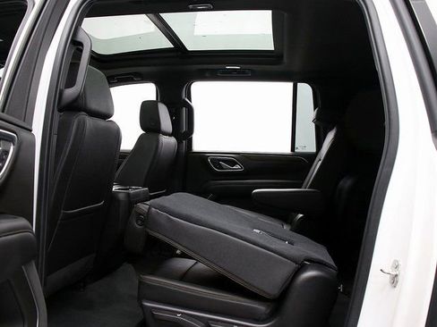 Certified 2021 Chevrolet Suburban High Country image 13