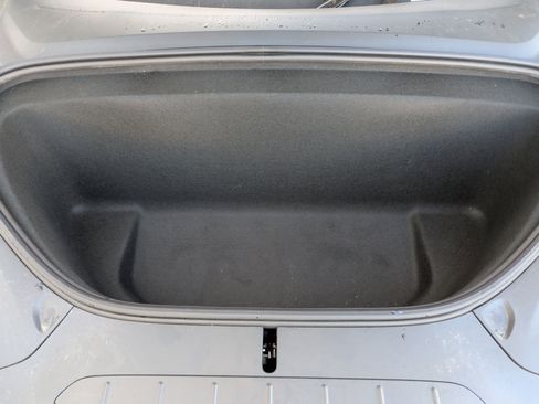 Used 2023 Tesla Model X Plaid image 41