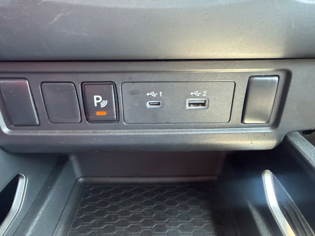 Used 2025 Nissan Frontier SV RWD image 24