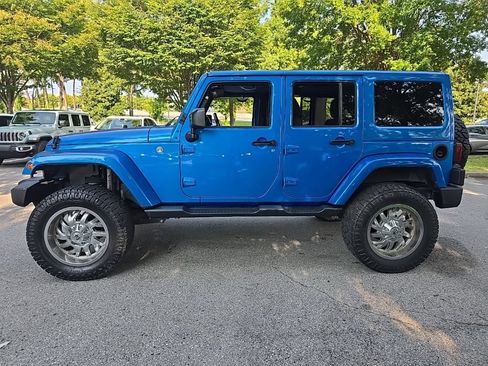 Used 2016 Jeep Wrangler Unlimited Sahara AWD/4WD image 5