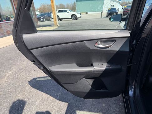 Used 2019 Kia Forte LXS image 15