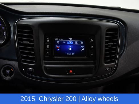 Used 2015 Chrysler 200 S FWD image 18