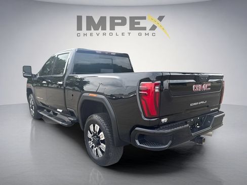 Used 2025 GMC Sierra 2500 Denali AWD/4WD image 3