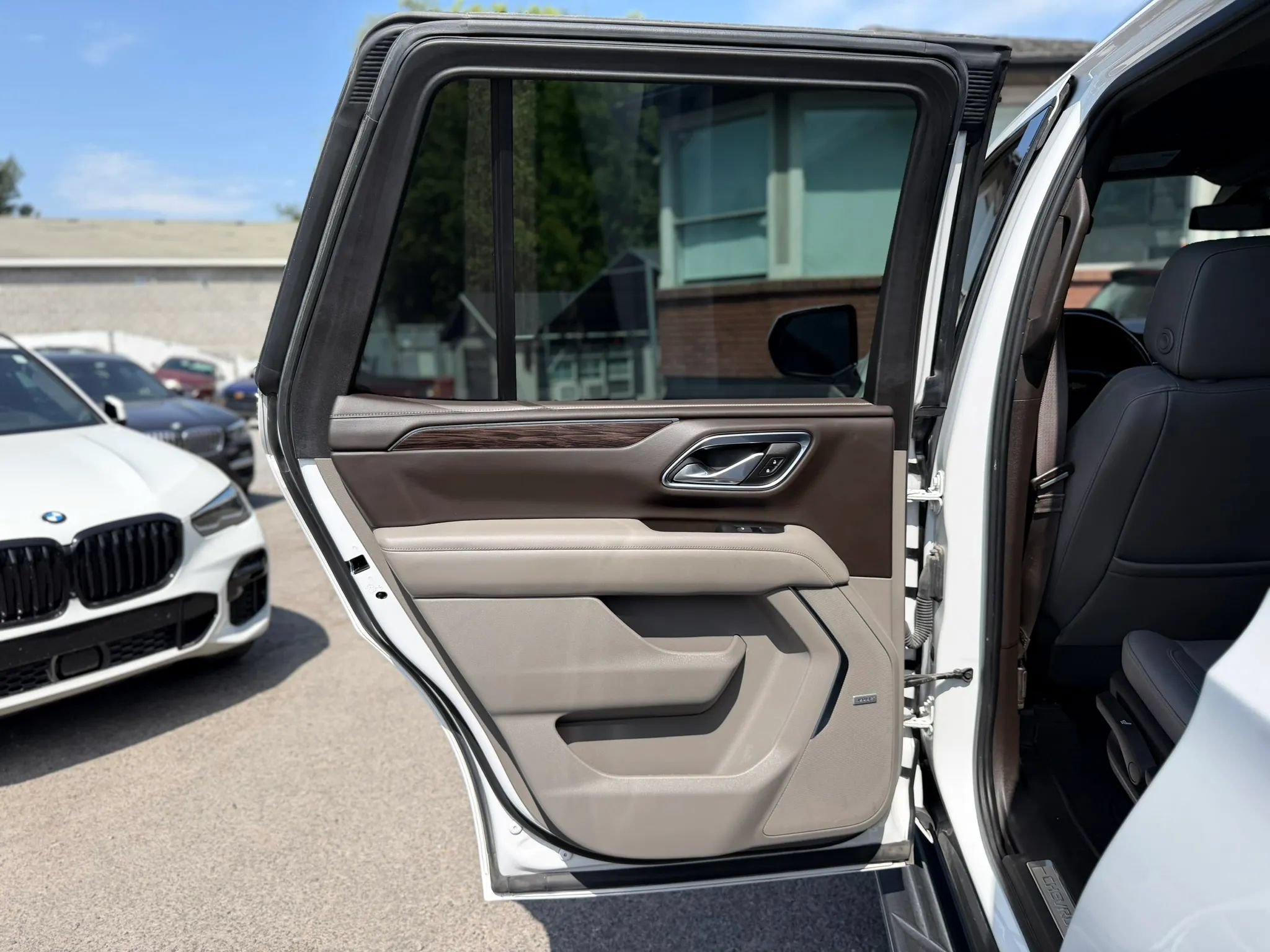 Used 2021 Chevrolet Tahoe LT AWD/4WD image 37