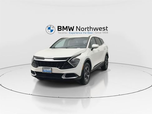 Used 2024 Kia Sportage LX AWD/4WD image 8