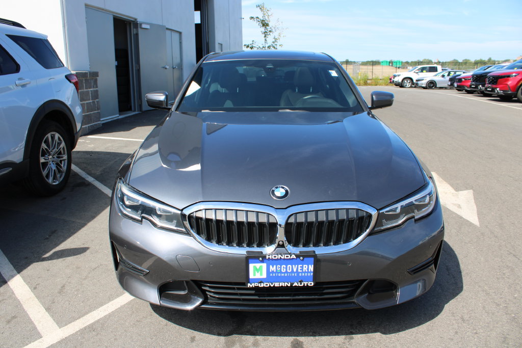 Used 2020 BMW 330i xDrive Sedan w/ Convenience Package AWD/4WD image 2