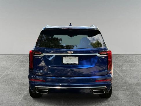 Certified 2025 Cadillac XT6 Premium Luxury w/ Platinum Package image 11