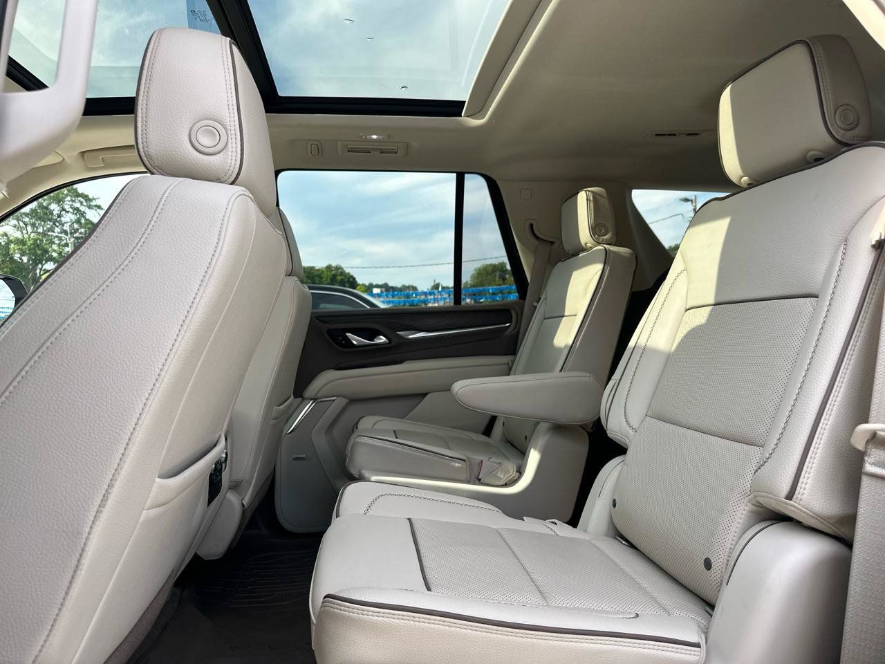 Used 2021 GMC Yukon Denali w/ Advanced Technology Package RWD image 14