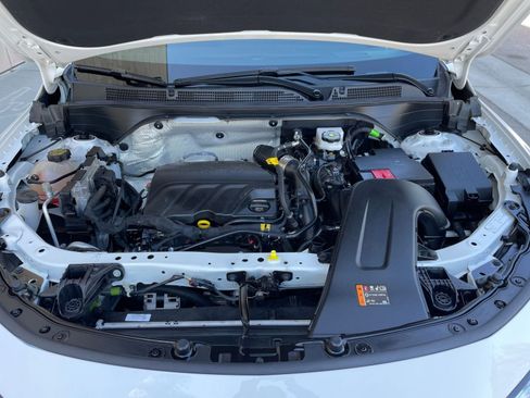 Used 2025 Buick Envista Preferred image 32