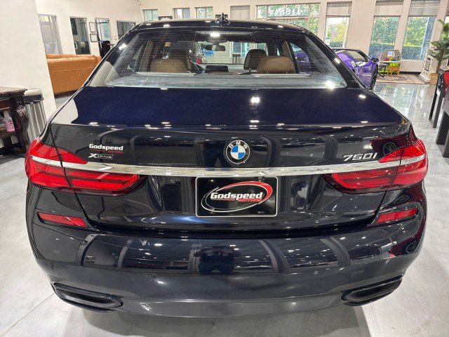Used 2016 BMW 750i xDrive AWD/4WD image 18