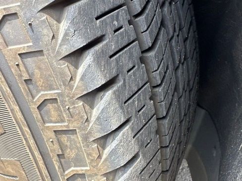 Used 2023 Lincoln Nautilus FWD w/ Premium Package image 8