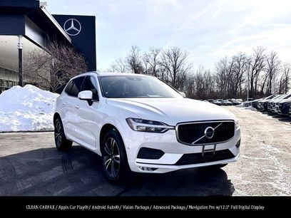 Used 2018 Volvo XC60 T6 Momentum w/ Advanced Package
