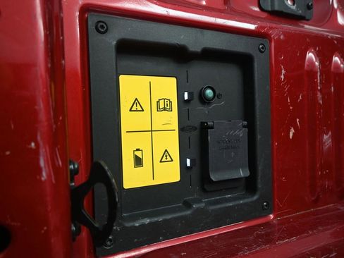 Used 2024 Ford F150 Lightning XLT image 32