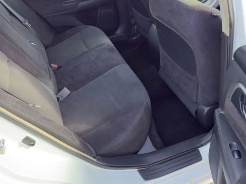 Used 2013 Nissan Altima 2.5 S image 12