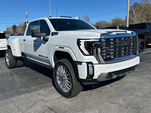 New 2026 GMC Sierra 3500 Denali w/ Denali Reserve Package image 4