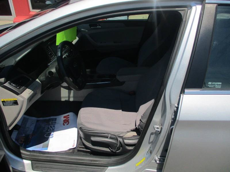 Used 2016 Hyundai Sonata SE FWD image 10