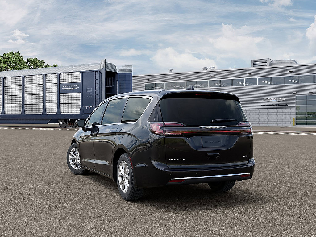 New 2026 Chrysler Pacifica Select AWD/4WD image 3