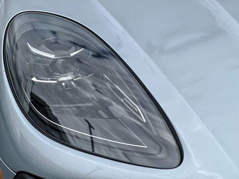 Certified 2026 Porsche Macan AWD/4WD image 26