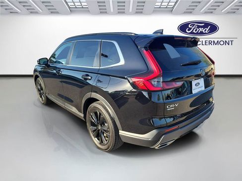 Used 2024 Honda CR-V Sport Touring image 3