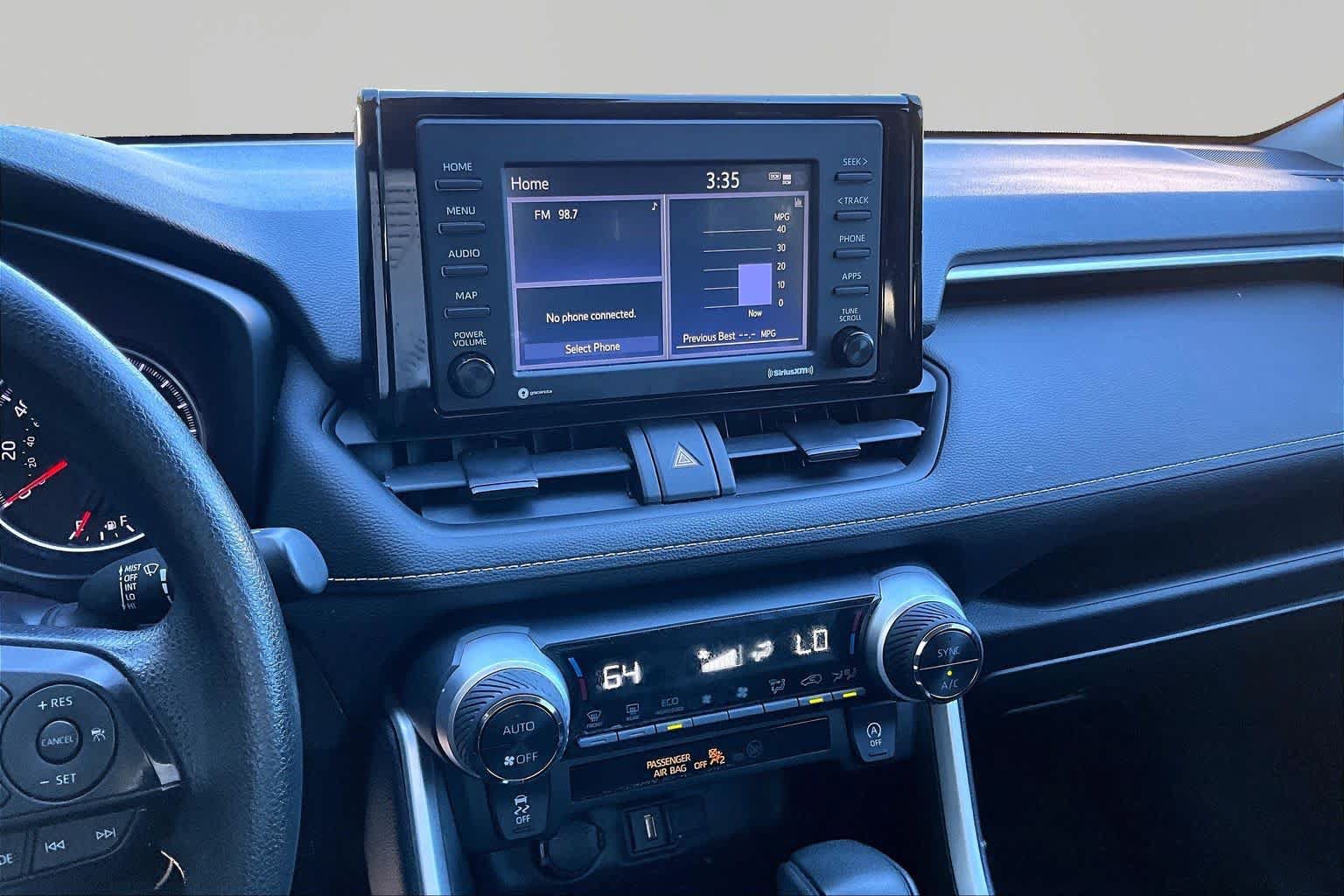 Certified 2022 Toyota RAV4 XLE FWD image 7