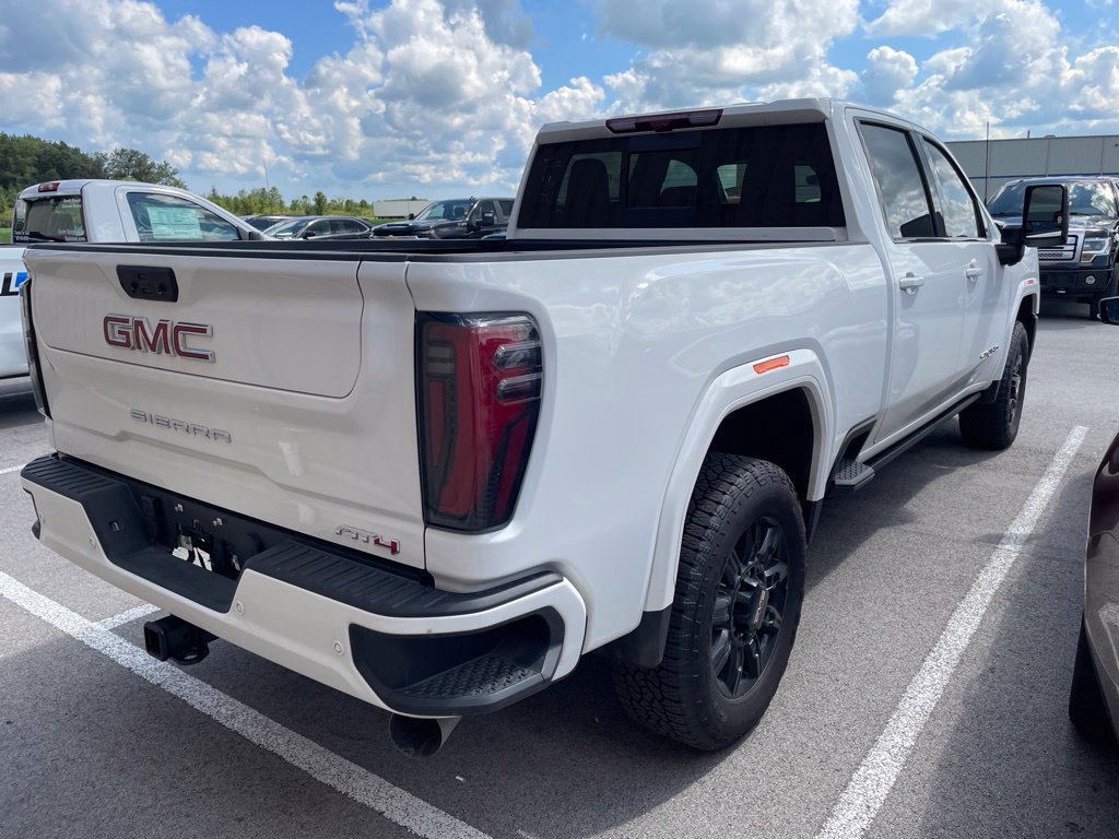 Used 2026 GMC Sierra 2500 AT4 w/ AT4 Premium Plus Package AWD/4WD image 4