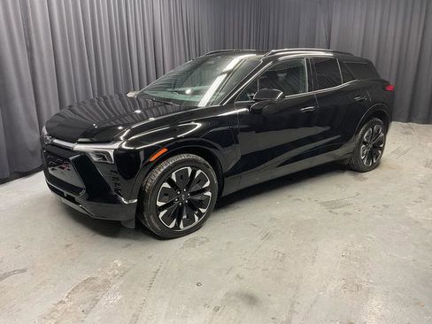 Used 2025 Chevrolet Blazer EV RS image 2