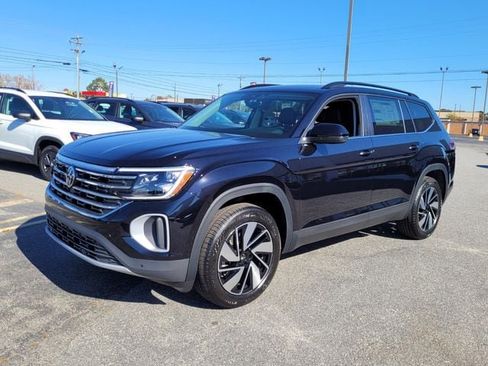 New 2026 Volkswagen Atlas SE image 3