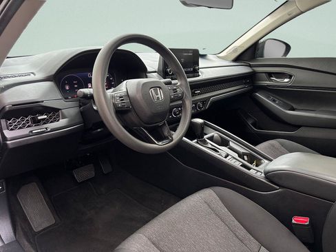 Certified 2025 Honda Accord SE image 13