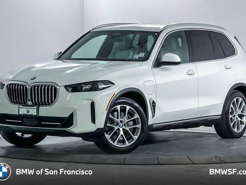 Used 2024 BMW X5 xDrive50e image 1