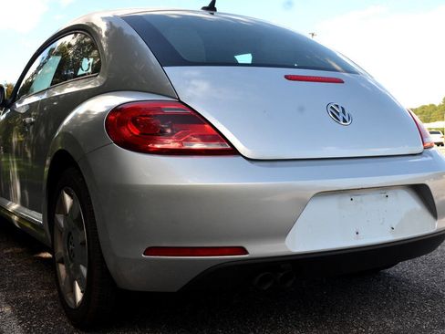 Used 2012 Volkswagen Beetle 2.5 image 6