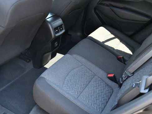 Used 2022 Chevrolet Equinox LT image 33