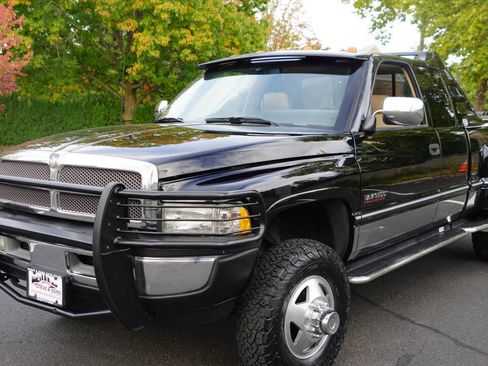 Used 1997 Dodge Ram 3500 Truck 4x4 Club Cab image 15