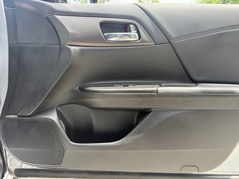 Used 2016 Honda Accord Sport image 42