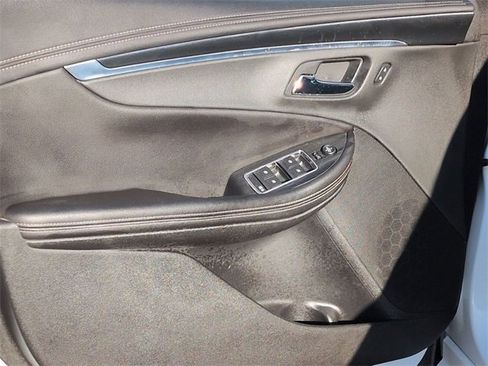 Used 2020 Chevrolet Impala LT image 14