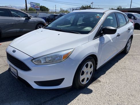 Used 2016 Ford Focus S FWD image 2