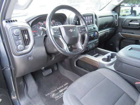 Used 2020 Chevrolet Silverado 1500 RST AWD/4WD image 16