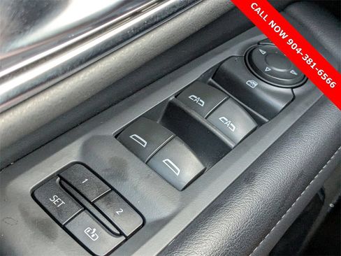 Used 2022 Chevrolet Tahoe Z71 image 26