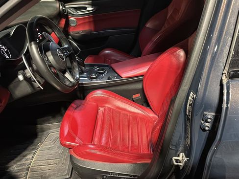 Used 2019 Alfa Romeo Giulia Ti Sport w/ Quick Order Package 22S Sport image 6