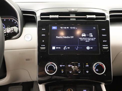 Used 2023 Hyundai Tucson SEL FWD image 9