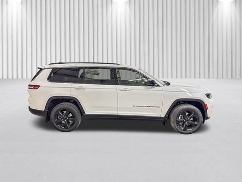 New 2026 Jeep Grand Cherokee L Limited image 3