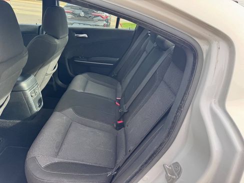 Used 2022 Dodge Charger SXT RWD image 13