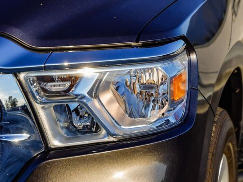 Used 2021 RAM 1500 Big Horn image 5