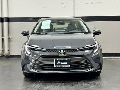 Used 2026 Toyota Corolla LE FWD image 6
