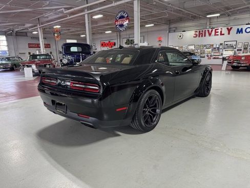 Used 2019 Dodge Challenger SRT Hellcat Redeye image 5